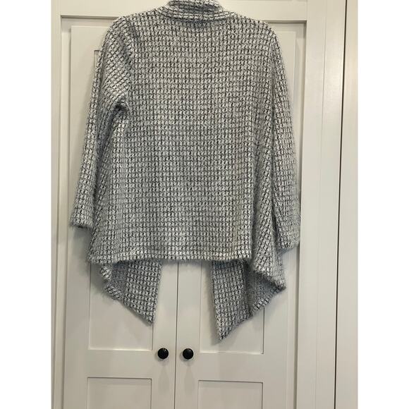 Vince Camuto black and white houndstooth eyelash cardigan Med. - Picture 2 of 8